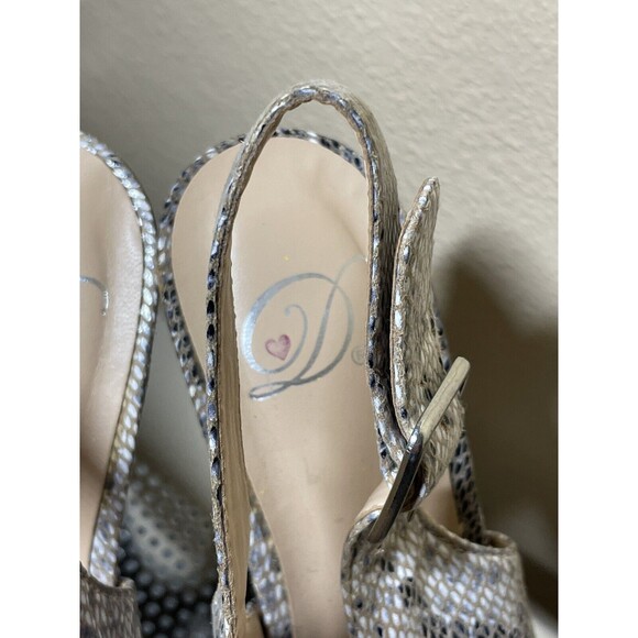 Heart In D Snake Skin Print Heels Size 7 - Picture 3 of 6